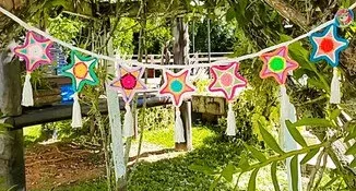 Varal de Estrelas Poppy em Crochê