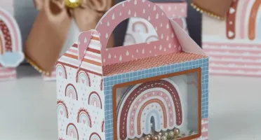 Caixa Surpresa Arco-Íris Boho com Visor