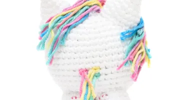 Unicórnio Bola Rosa Escuro em Amigurumi