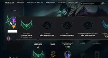 Esmeralda 4 com 65 Champs e 43 Skins + 75 Espolios
