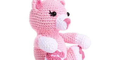 Mini Gatinha Miau em Amigurumi