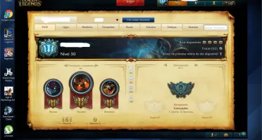 Conta LOL Com 73 Skins e 8 paginas de runas