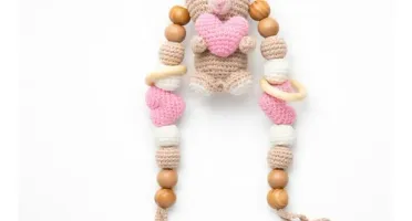 Enfeite Berço Amigurumi Coelhinho Coração Artesanal Bebê