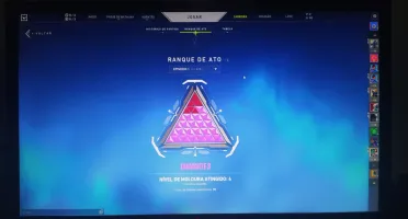 Conta Valorant com várias skins e rank de ato Imt2