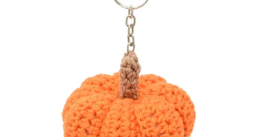 Chaveiro Abóbora Laranja em Amigurumi