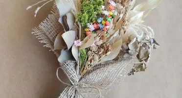 Mini Buque com Flores Desidratadas (25cm)