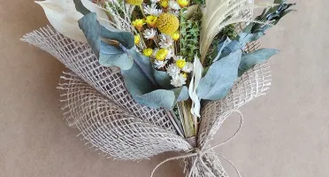 Mini Buque com Flores Desidratadas (25cm)