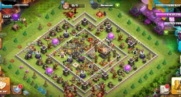 Conta de Clash of Clans - CV11 (Quase Full) c/skins variadas
