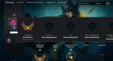 Ouro 4 com 30 Champs e 7 Skins