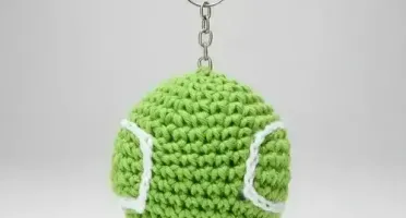 Chaveiro Bola de Tênis Amigurumi
