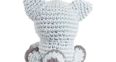 Filhote de Guaxinim em Amigurumi