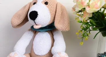 Cachorro Beagle em Amigurumi