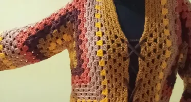 Casaco Hexágono Crochê