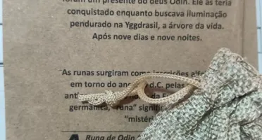 Runas Nórdicas em MDF com Saquinho e Livreto