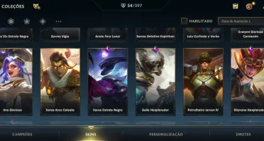Conta wild rift com 54 skins, quase todos os campeões