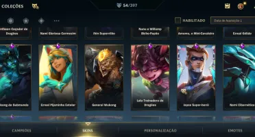 Conta wild rift com 54 skins, quase todos os campeões