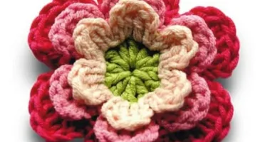 Flores de Três Camadas em Crochê