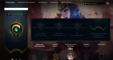 Conta unranked com 71 skins e 85 champs