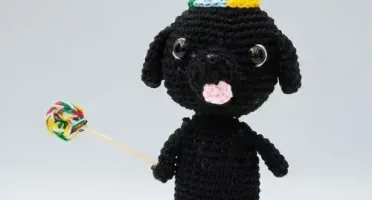 Cachorro Preto Numquiditu em Amigurumi