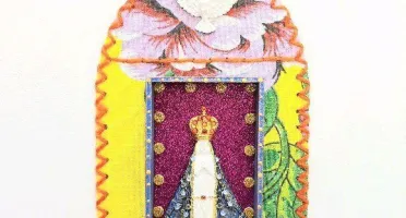 Capelinha de Chita Bordada "N. S. Aparecida"