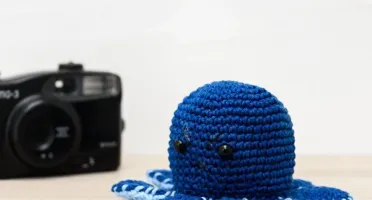Polvo Reversível Humor Azul Amigurumi