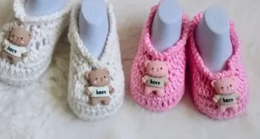 Sapatinho de Crochê com Ursinho para Bebê