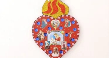 Enfeite Sagrado Coração com Lantejoulas Rx