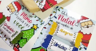 Card de Natal com 4 Balinhas Personalizadas