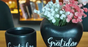 Conjunto vaso coração e cachepot Gratidão preto