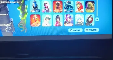 Fortinite 61 Skins 3 Clubes +7 Anos De Jogo
