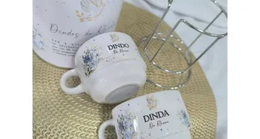 Torre com 2 Xícaras Personalizadas