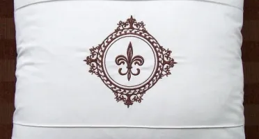 Capa de Almofada 40x40 com Monograma Personalizado