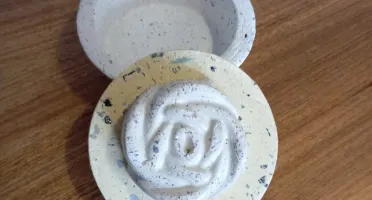 Bowl em Cimento com Tampa Terrazzo Floral
