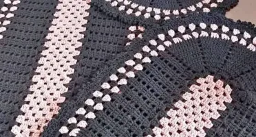 🌸 Jogo de Crochê Artesanal – Delicadeza e Elegância para su
