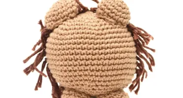 Leão bola em amigurumi