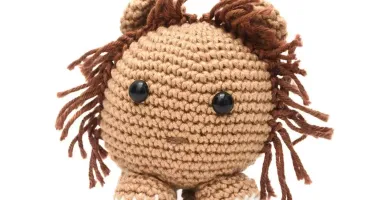Leão bola em amigurumi