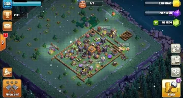 Clash of Clans CV 11, Nível 138, mais de 10 mil gemas