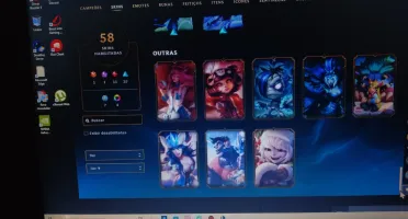 Conta LoL com várias skins lendárias
