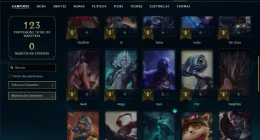 Platina 3 com 45 Champs e 7 Skins + 3 Vitoriosas