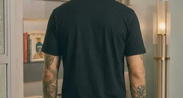 Camiseta Preta Ouija Board