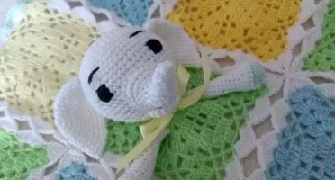Naninha ou Manta do Apego em Crochê