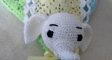 Naninha ou Manta do Apego em Crochê