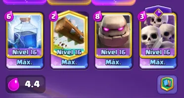 Clash Royale | 15K Troféus | 9 Anos | Nível 67 | 25 Evoluçõe