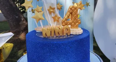Tipo de bolo personalizado em biscuit
