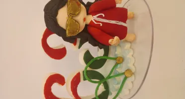 Tipo de bolo personalizado em biscuit