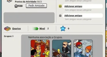 Conta habbo com personagens de 2006, 2008 e 2011