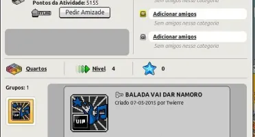 Conta habbo com personagens de 2006, 2008 e 2011