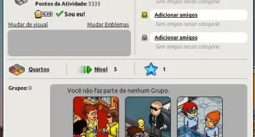 Conta habbo com personagens de 2006, 2008 e 2011