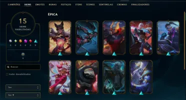 Unranked com 40 Champs e 15 Skins