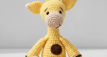 Amigurumi Girafinha Clássica Quarto de Bebê
